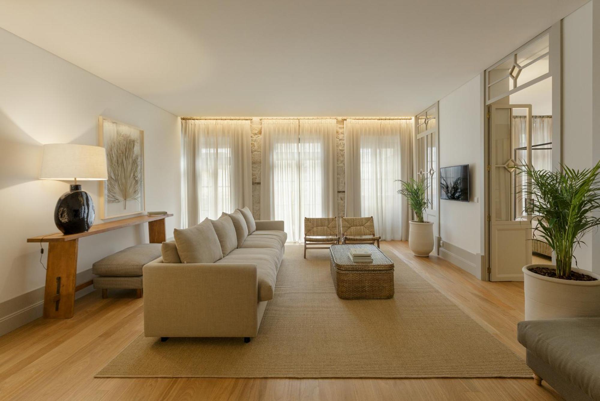 Bonjardim 560 Hotel 5*